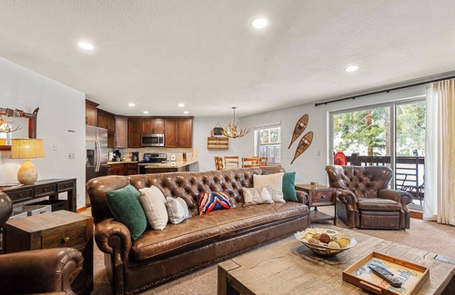 Four O'Clock Condo | Breckenridge Ski In Condo, Pool & Hot Tubs & Free Parking