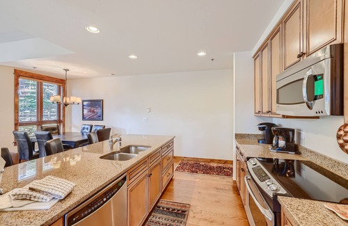 Four O'Clock Condo | Breckenridge villa next to the Snowflake lift with shared hot tub & pool