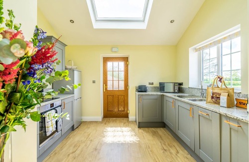 York Cottage | Brecks Farm - Well Cottage - sleeps 2 guests in 1 bedroom
