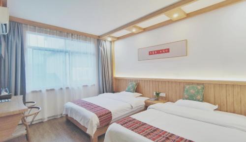 Yongding House | Breeze Alley Inn-English reception-Tourism planing-Ticket reservation