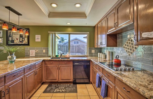 Lincoln Acres House | 'Breeze By the Pool' Chula Vista Home w/Game Room