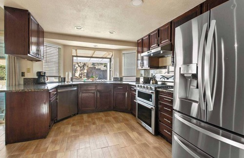 Walnut House | Breeze on N Country Hollow Dr