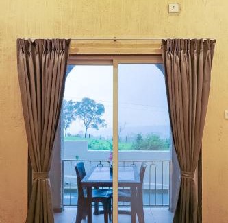 Panhala Hotel | Breeze Resort Panhala , Just 5 Minutes From Panhala!