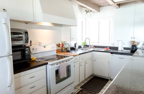 Capistrano Beach Apartment | Breezes, Beaches, and Bliss - Capistrano Beach