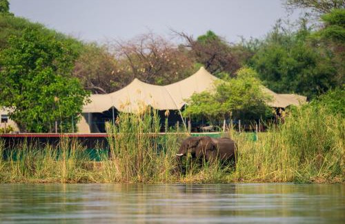 Southern Province Resort | Breezes River Lodge
