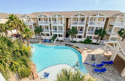 Corpus Christi House | Breezeways #303