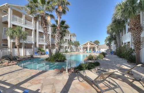 Corpus Christi House | Breezeways #303