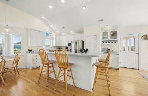 Tuckahoe House | Breezy Banks: New Private Pool, Hot Tub, Community Amenities (Pickleball)