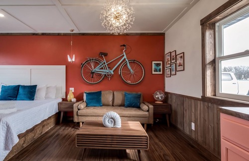 Prescott Apartment | Breezy, Bike-Inspired Retreat