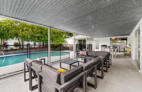 Harbor Hills House | Breezy Blue-Pool Hot Tub Minutes to Beach Games