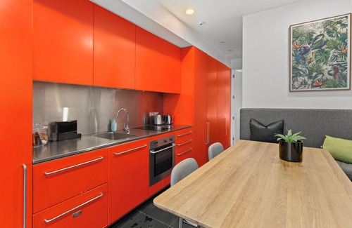 Auckland Central Business District Apartment | Breezy Gem by Victoria Park