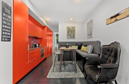 Auckland Central Business District Apartment | Breezy Gem by Victoria Park