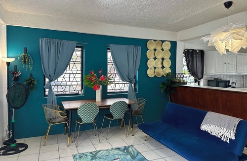 Corinthe House | Breezy Lucian Bliss 10 minutes from Centre Attractions!
