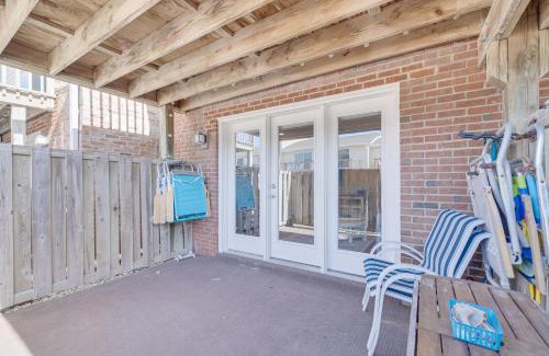 Pine Knoll Shores House | Breezy Pine Knoll Shores Escape Walk to Beaches!