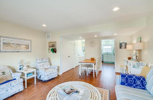 Pine Knoll Shores House | Breezy Pine Knoll Shores Escape Walk to Beaches!