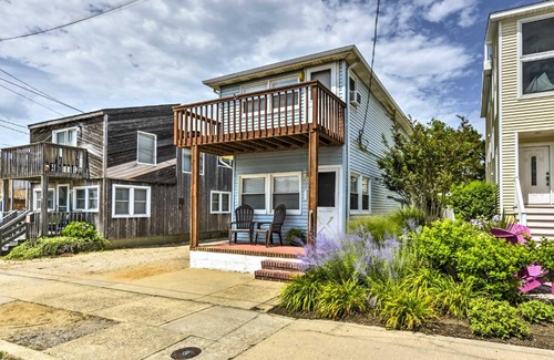 Ship Bottom House | Breezy Ship Bottom House with Yard and Beach Access!
