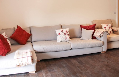 Stoney Stretton Other | BREIDDEN VIEW, character holiday cottage, with hot tub in Shrewsbury