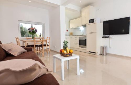 Brela Apartment | Brela Beachfront