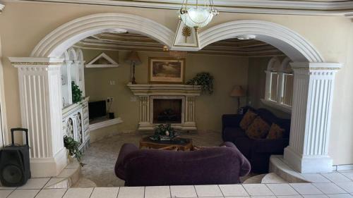 Oriente House | Brenda alicia