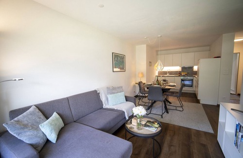 Engadin Scoul Apartment | Brentschpark No. 33: Charming renovated 2.5-room flat in the quiet located Brentschpark