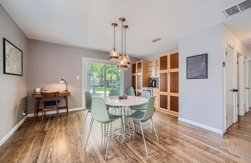 Brentwood House | Brentwood Bungalow. Walk & Bike Everything Austin!