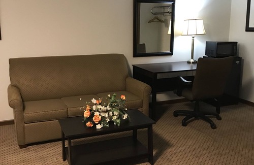 Marquette Hotel | Brentwood Motor Inn