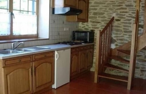 Ploumoguer Cottage | Breton House for Rent 6 Km from the Beaches (3 Bedrooms: 5 to 6 Pers)
