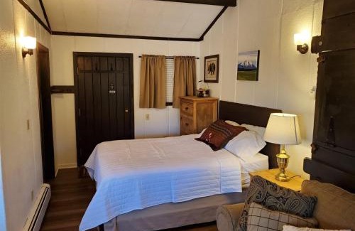 Glenwood Springs Apartment | Brettelberg Slopeside Condos C4