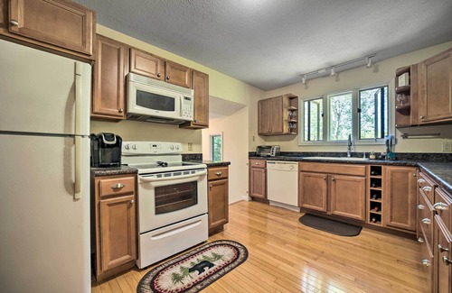 Brevard House | Brevard Retreat ~ 3 Mi to Downtown!