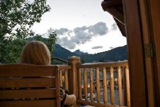 Banff Hotel | Brewster Mountain Lodge