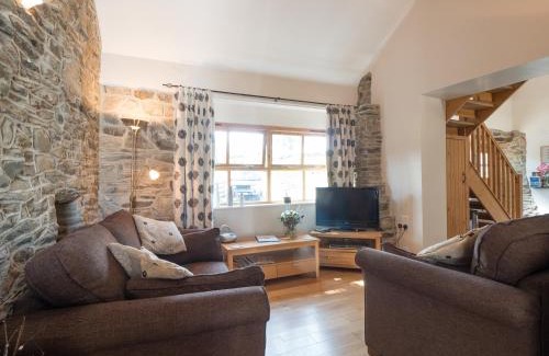 Llanrhystyd House | Briallen Aberystwyth