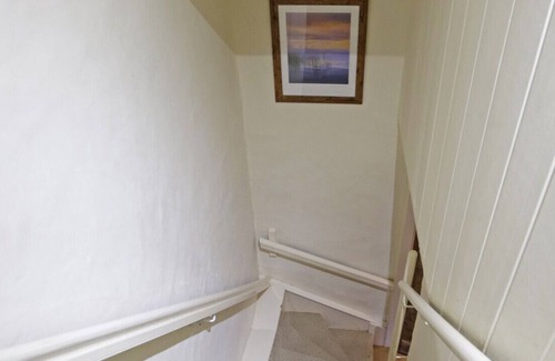 Westleton House | Briar Cottage - Two Bedroom House, Sleeps 3