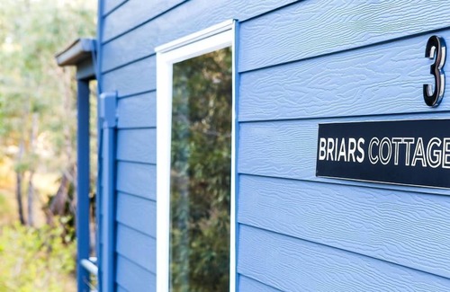 Daylesford Cottage | Briars Cottage is a 1 Bedroom Cottage, perfect for weekends & mid-week escapes