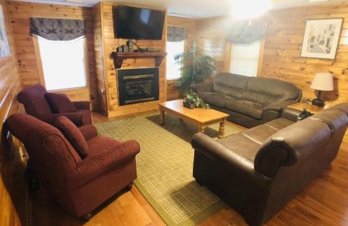 Pigeon Forge Apartment | Briarstone Lodge Condo 13D