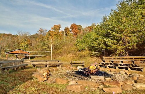 Pigeon Forge Apartment | Briarstone Lodge Condo 13C - Two Bedroom Condo