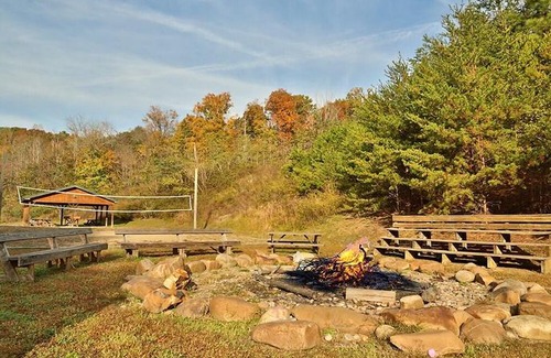 Pigeon Forge Apartment | Briarstone Lodge Condo 13D - Two Bedroom Condo