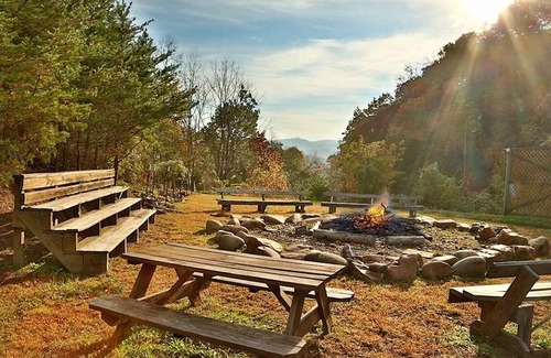 Pigeon Forge Apartment | Briarstone Lodge Condo 13D - Two Bedroom Condo