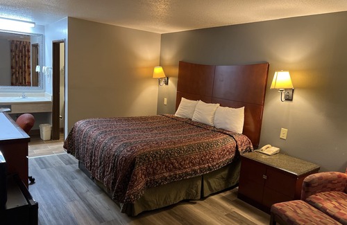 Amory Hotel | Briarwood Inn