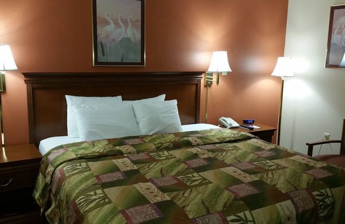 Fairfield Hotel | Briarwood Inn