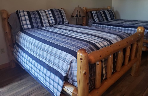 Lincoln Hotel | Briarwood Motor Inn