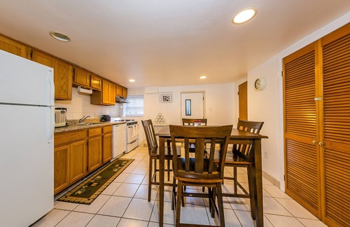 Hoboken Apartment | Brick 2BR Flat w/Private Patio, Minutes to NYC!