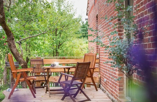 Wokuhl-Dabelow House | Brick house summer love