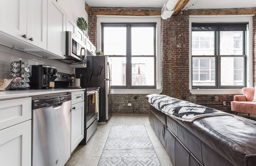 River Market Apartment | Brick Loft Centrally Located