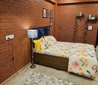 Santacruz West Apartment | Brick Maison 1BHK with Free Parking, Juhu Bandra