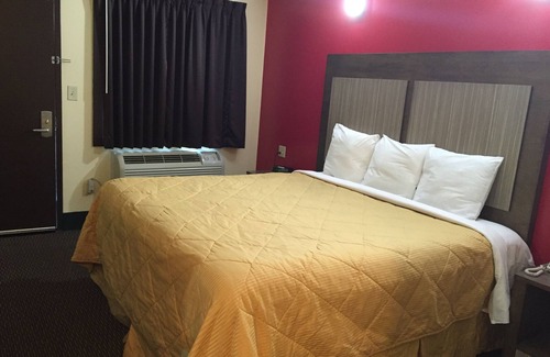 Brick Hotel | Brick Motor Inn