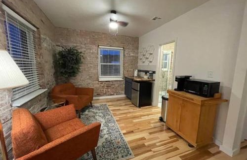 Augusta Apartment | Brick Street Apartment-Studio Suite