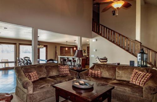 Bass Lake House | Brickers Lakefront