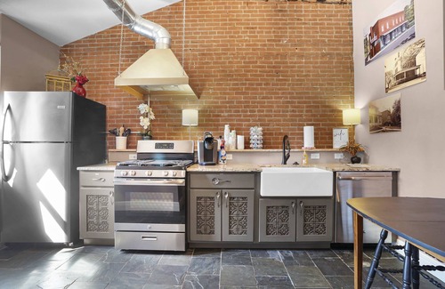 Washington House | Brickhouse of Washington