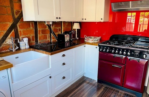 Tenterden House | Bridewell Cottage in the heart of Tenterden - Pass The Keys