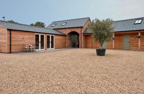 Kibworth Beauchamp Hotel | Bridge House Barn